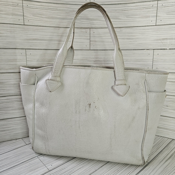 Loewe Madrid Heritage Pebbled Leather Tote Bag in Off White - Picture 4 of 16